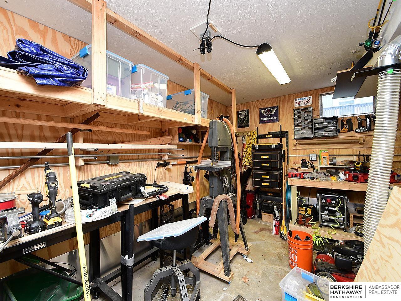 Omaha, Nebraska 68114, United States, 3 Bedrooms Bedrooms, ,2 BathroomsBathrooms,Residential,Active,229745