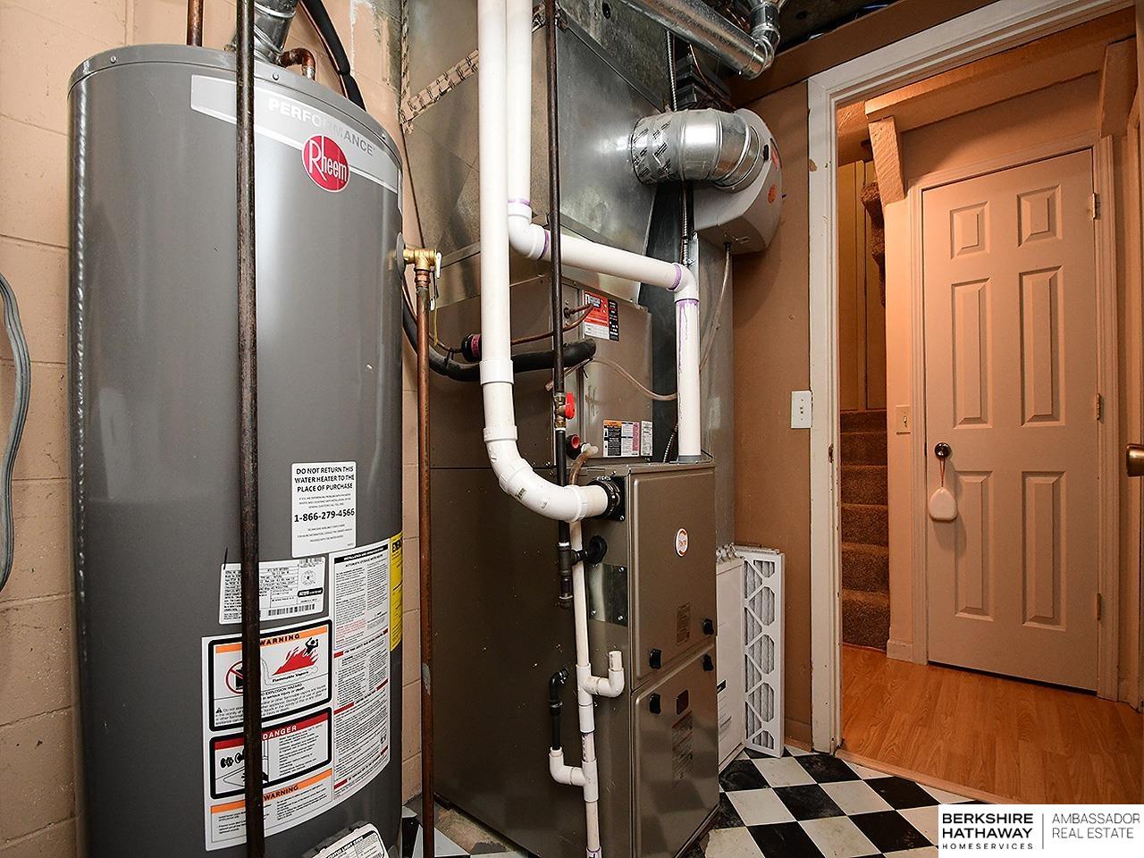 Omaha, Nebraska 68114, United States, 3 Bedrooms Bedrooms, ,2 BathroomsBathrooms,Residential,Active,229745