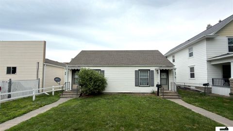 Photo of 912 B Street, Lincoln, NE 68502 (MLS # 22614667)