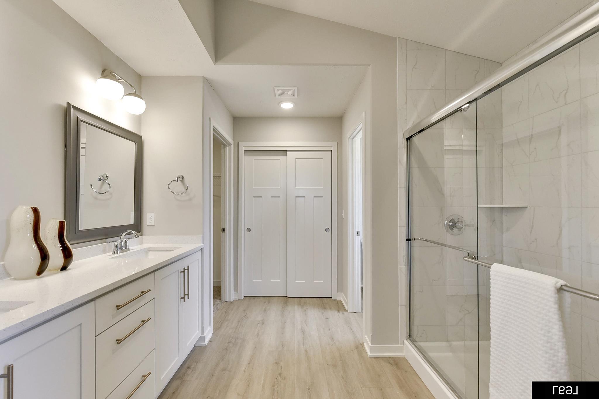 Bellevue, Nebraska 68123, United States, 4 Bedrooms Bedrooms, ,4 BathroomsBathrooms,Residential,Active,204349