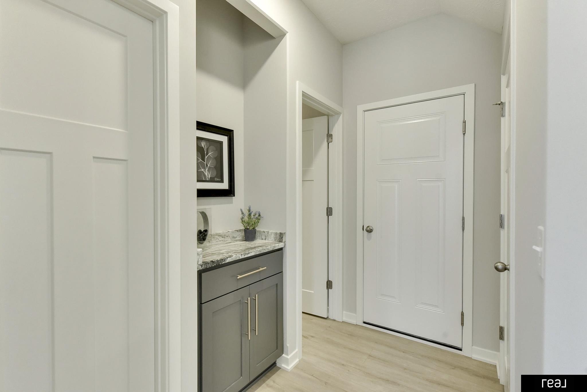 Bellevue, Nebraska 68123, United States, 4 Bedrooms Bedrooms, ,4 BathroomsBathrooms,Residential,Active,204349