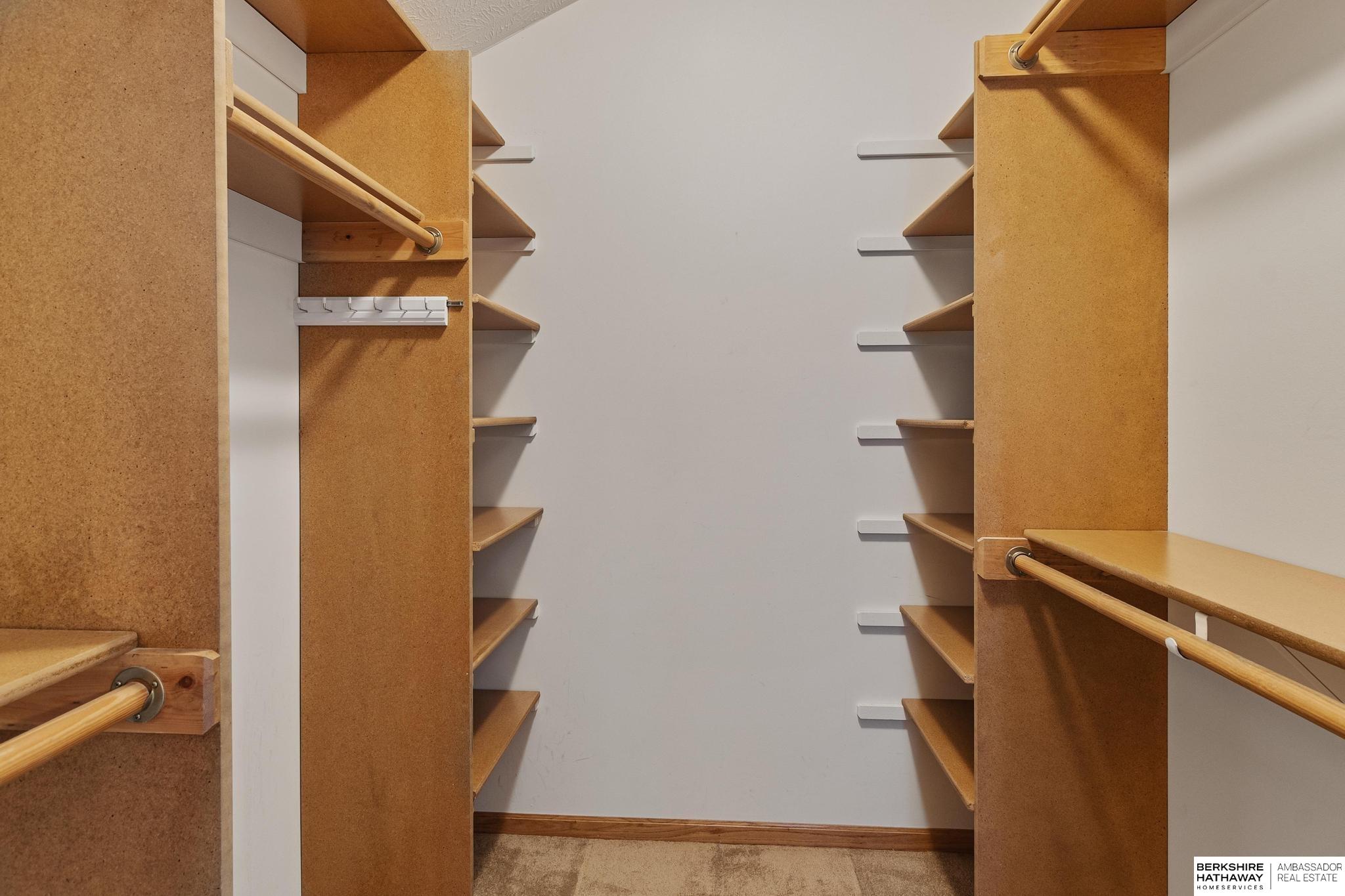 Omaha, Nebraska 68007, United States, 4 Bedrooms Bedrooms, ,3 BathroomsBathrooms,Residential,Active,222043