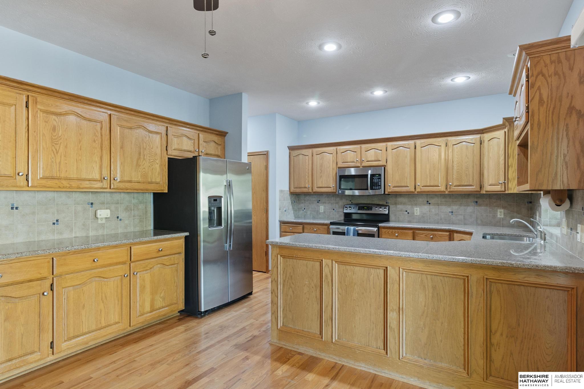 Omaha, Nebraska 68007, United States, 4 Bedrooms Bedrooms, ,3 BathroomsBathrooms,Residential,Active,222043