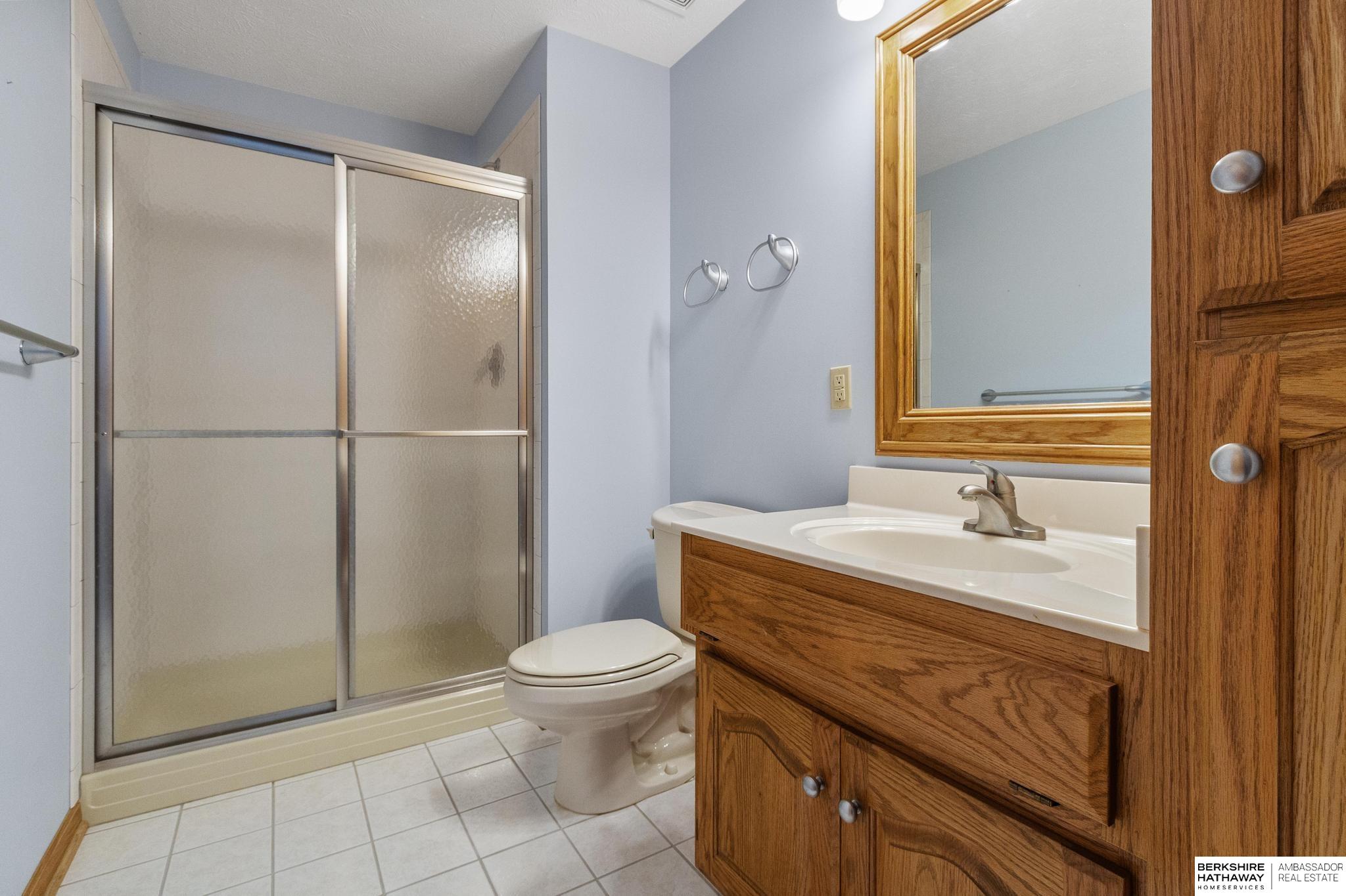 Omaha, Nebraska 68007, United States, 4 Bedrooms Bedrooms, ,3 BathroomsBathrooms,Residential,Active,222043