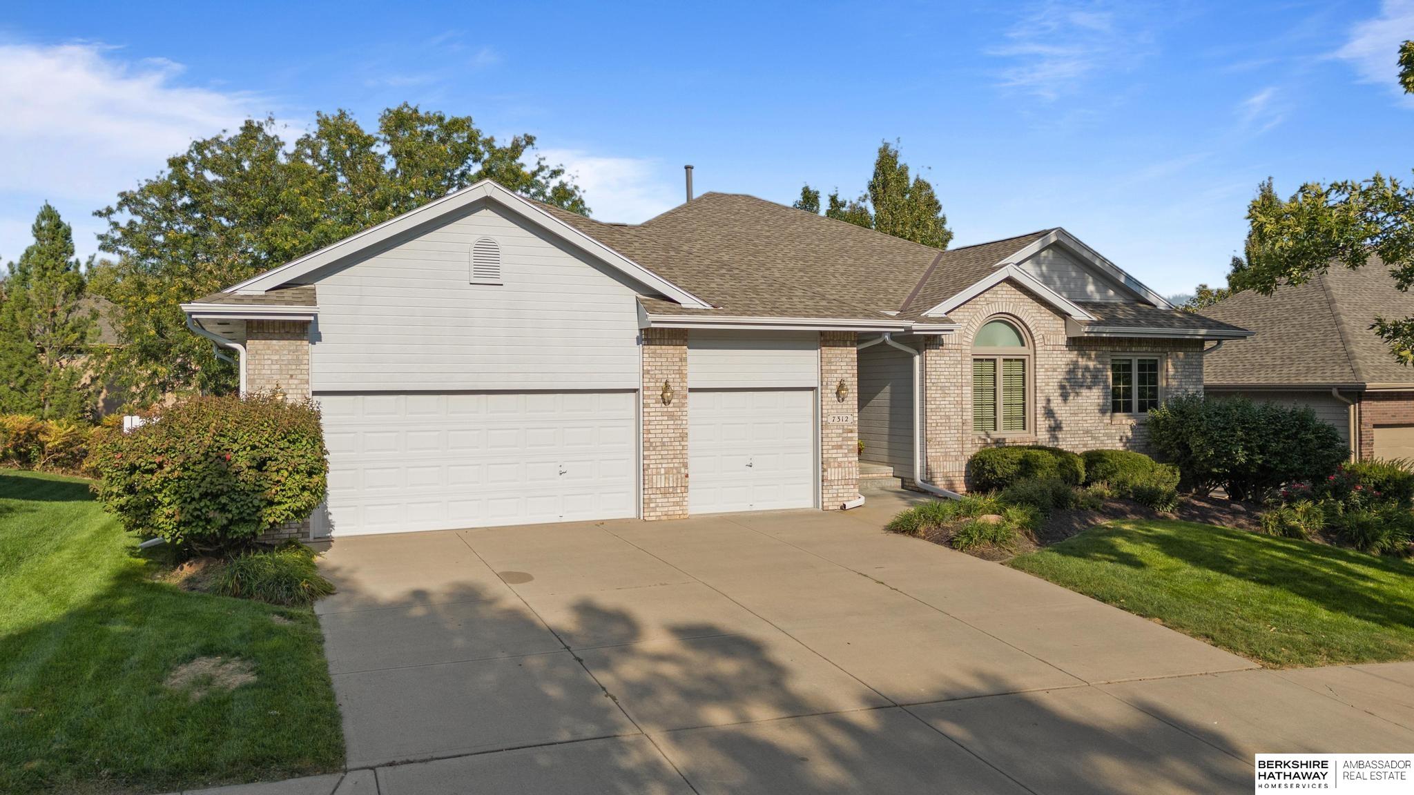 Omaha, Nebraska 68007, United States, 4 Bedrooms Bedrooms, ,3 BathroomsBathrooms,Residential,Active,222043