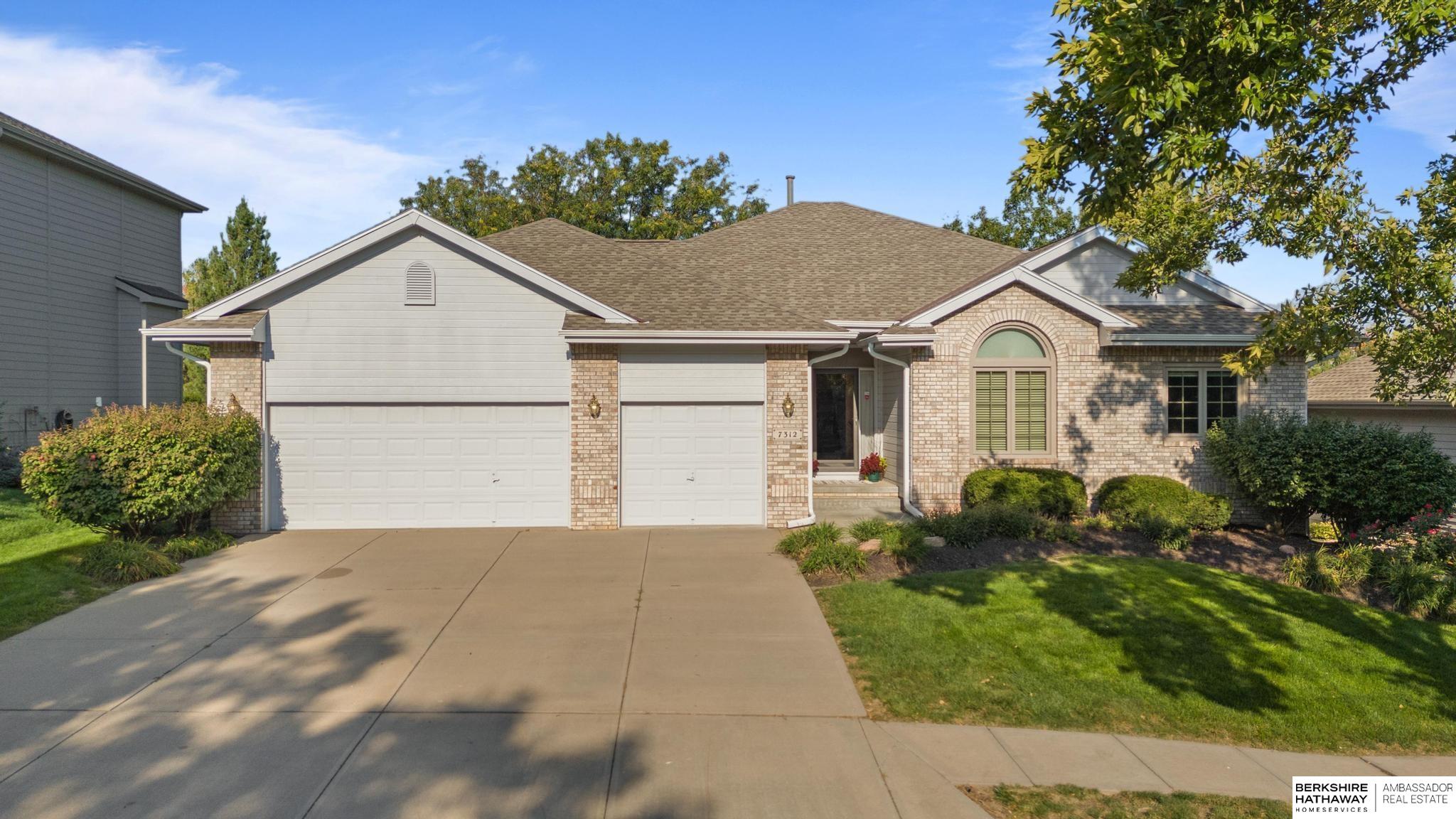 Omaha, Nebraska 68007, United States, 4 Bedrooms Bedrooms, ,3 BathroomsBathrooms,Residential,Active,222043