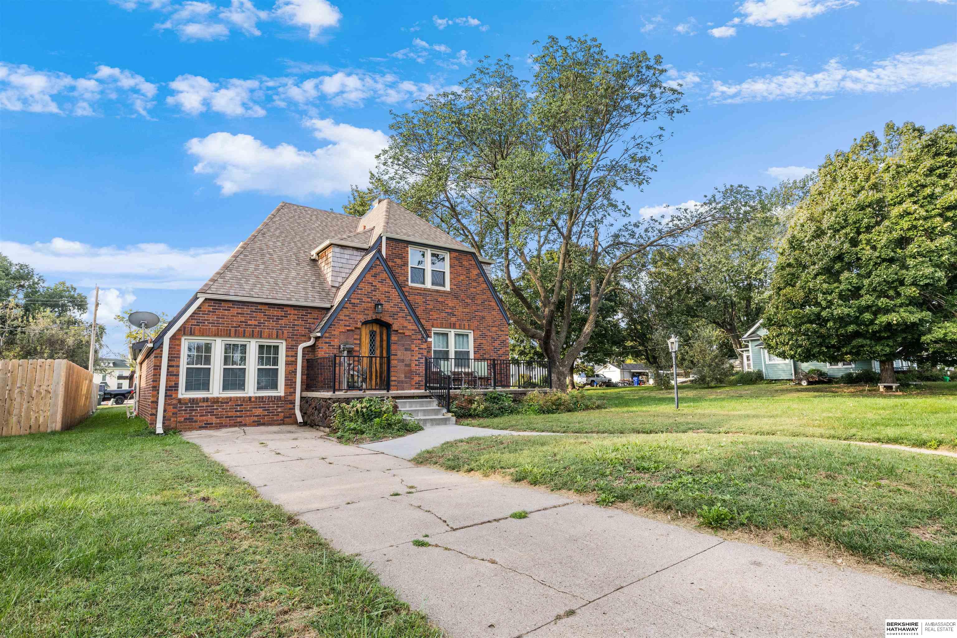 Blair, Nebraska 68008, United States, 4 Bedrooms Bedrooms, ,2 BathroomsBathrooms,Residential,Active,224838