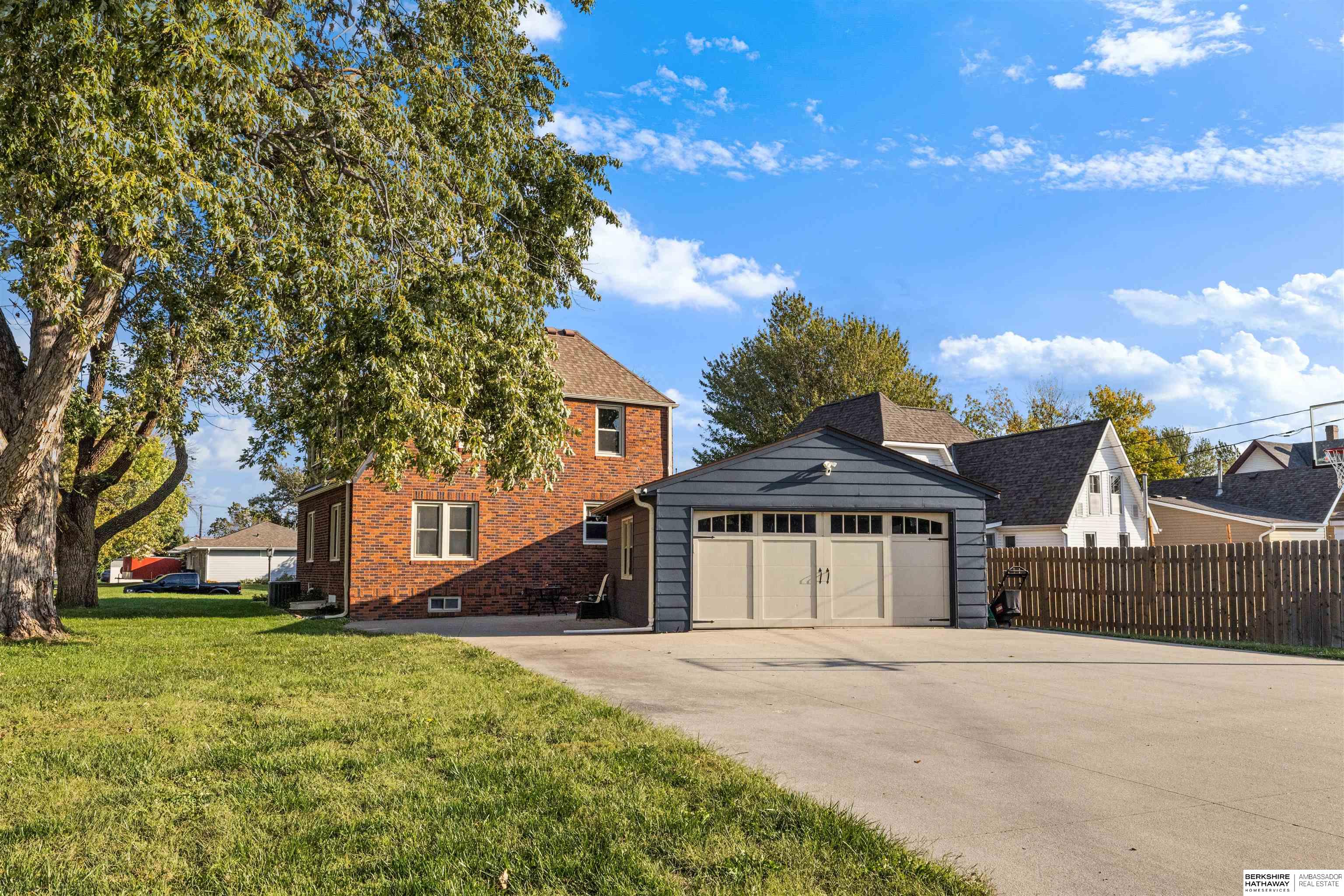 Blair, Nebraska 68008, United States, 4 Bedrooms Bedrooms, ,2 BathroomsBathrooms,Residential,Active,224838