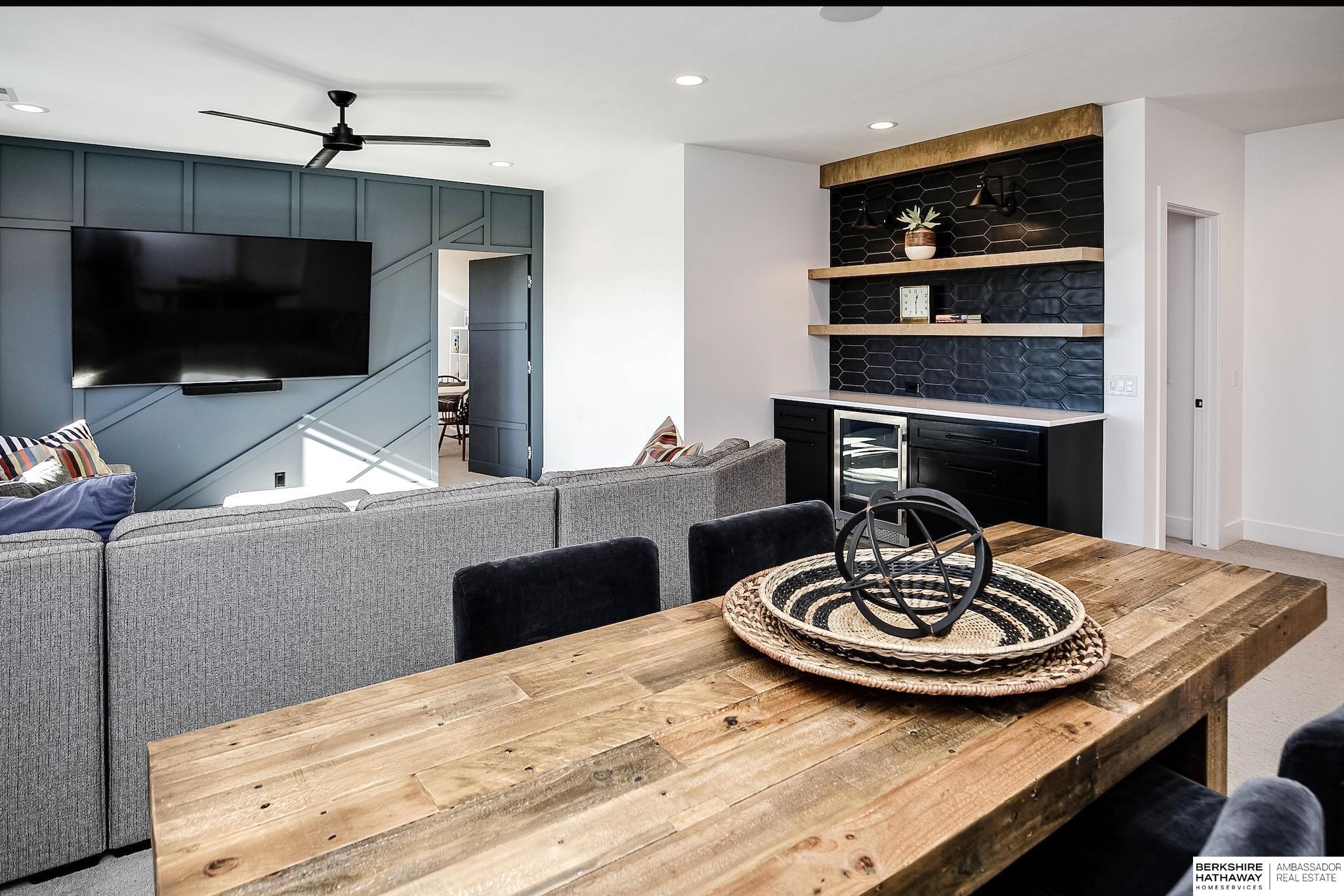 Yutan, Nebraska 68073, United States, 4 Bedrooms Bedrooms, ,4 BathroomsBathrooms,Residential,Pending,120025