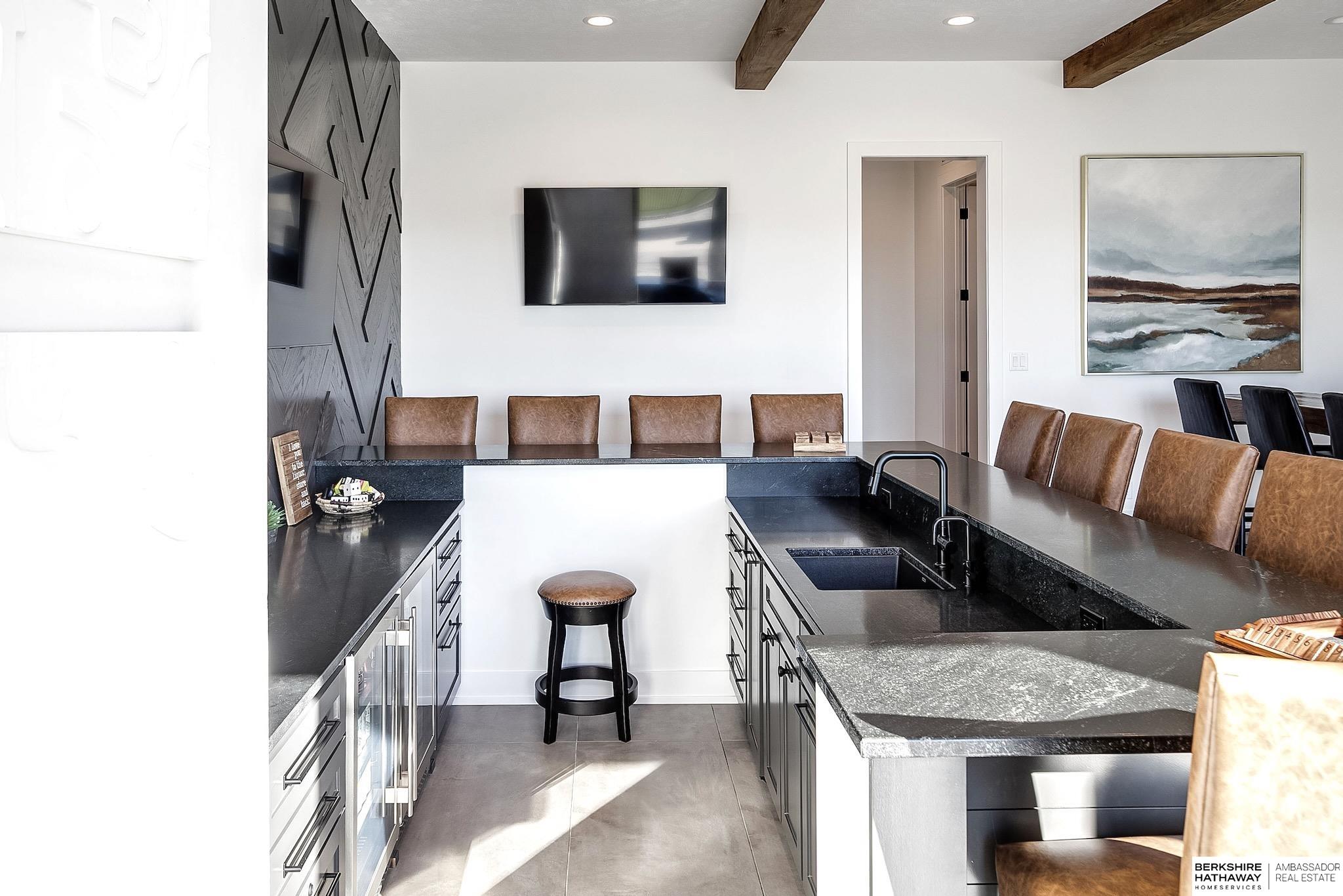 Yutan, Nebraska 68073, United States, 4 Bedrooms Bedrooms, ,4 BathroomsBathrooms,Residential,Pending,120025