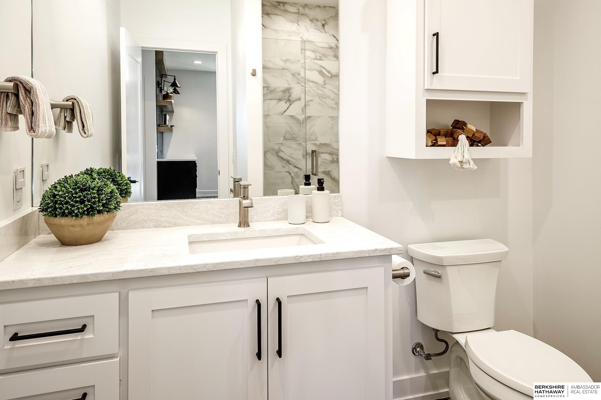 Yutan, Nebraska 68073, United States, 4 Bedrooms Bedrooms, ,4 BathroomsBathrooms,Residential,Pending,120025