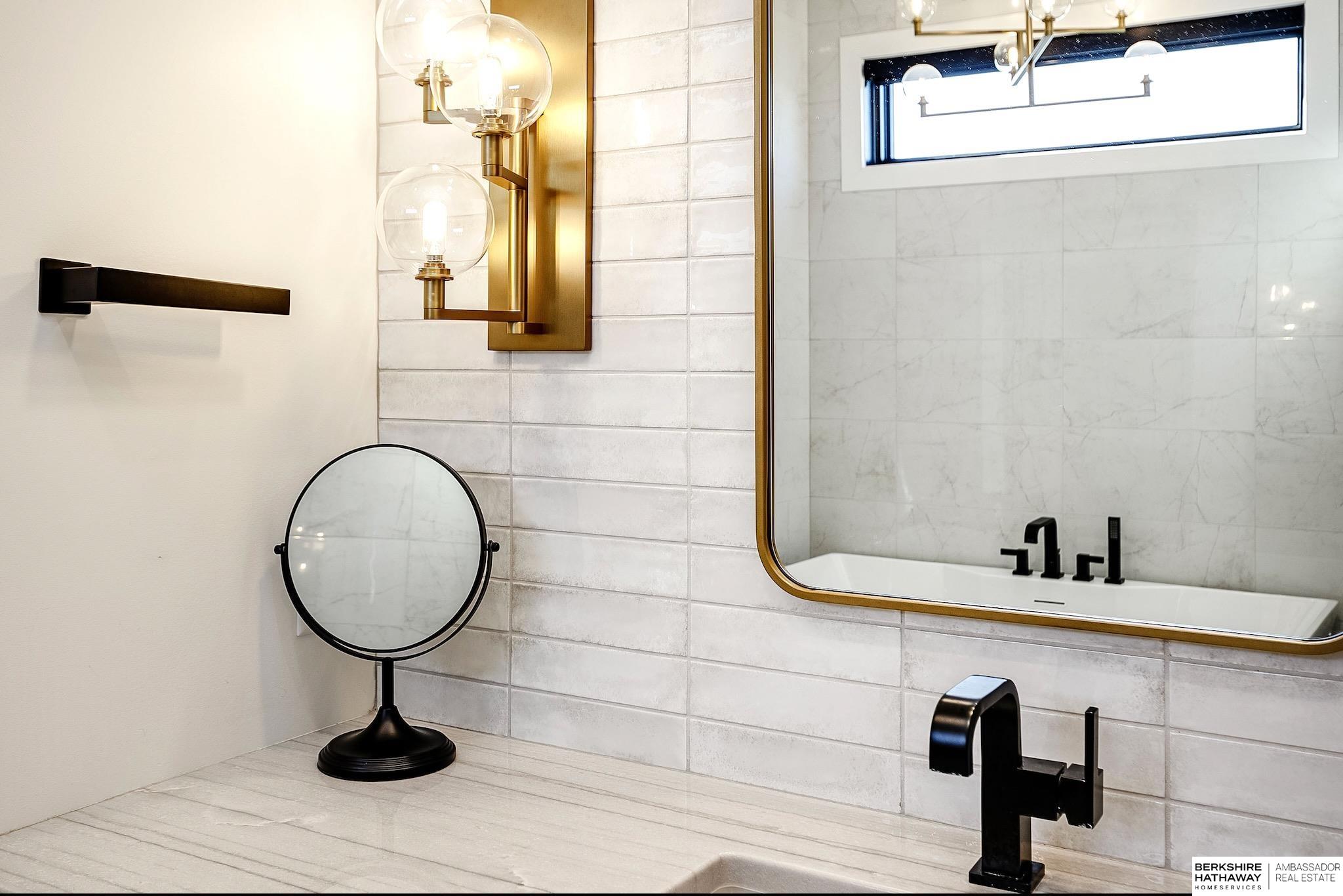 Yutan, Nebraska 68073, United States, 4 Bedrooms Bedrooms, ,4 BathroomsBathrooms,Residential,Pending,120025