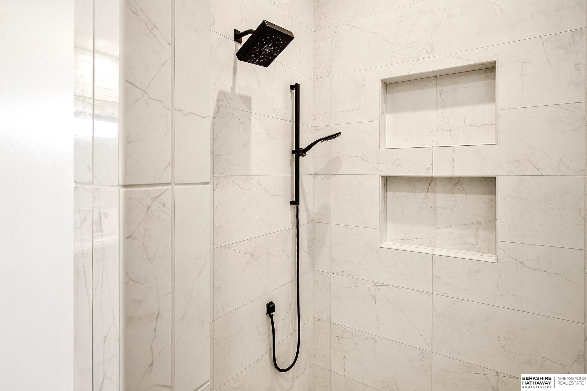 Yutan, Nebraska 68073, United States, 4 Bedrooms Bedrooms, ,4 BathroomsBathrooms,Residential,Pending,120025