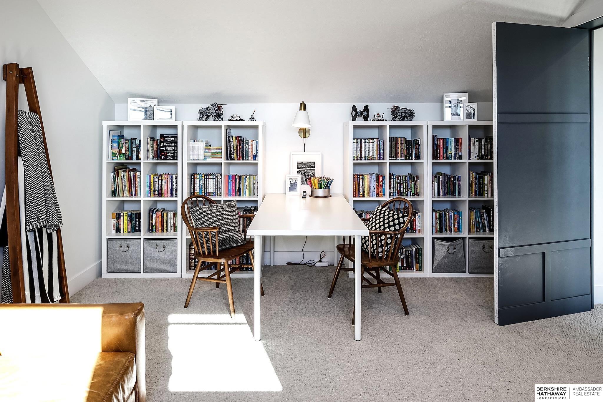 Yutan, Nebraska 68073, United States, 4 Bedrooms Bedrooms, ,4 BathroomsBathrooms,Residential,Pending,120025