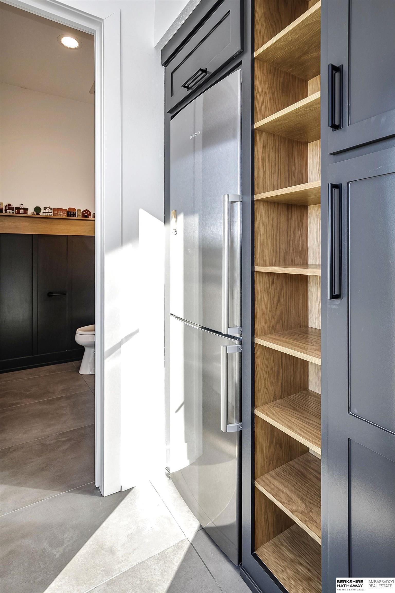 Yutan, Nebraska 68073, United States, 4 Bedrooms Bedrooms, ,4 BathroomsBathrooms,Residential,Pending,120025