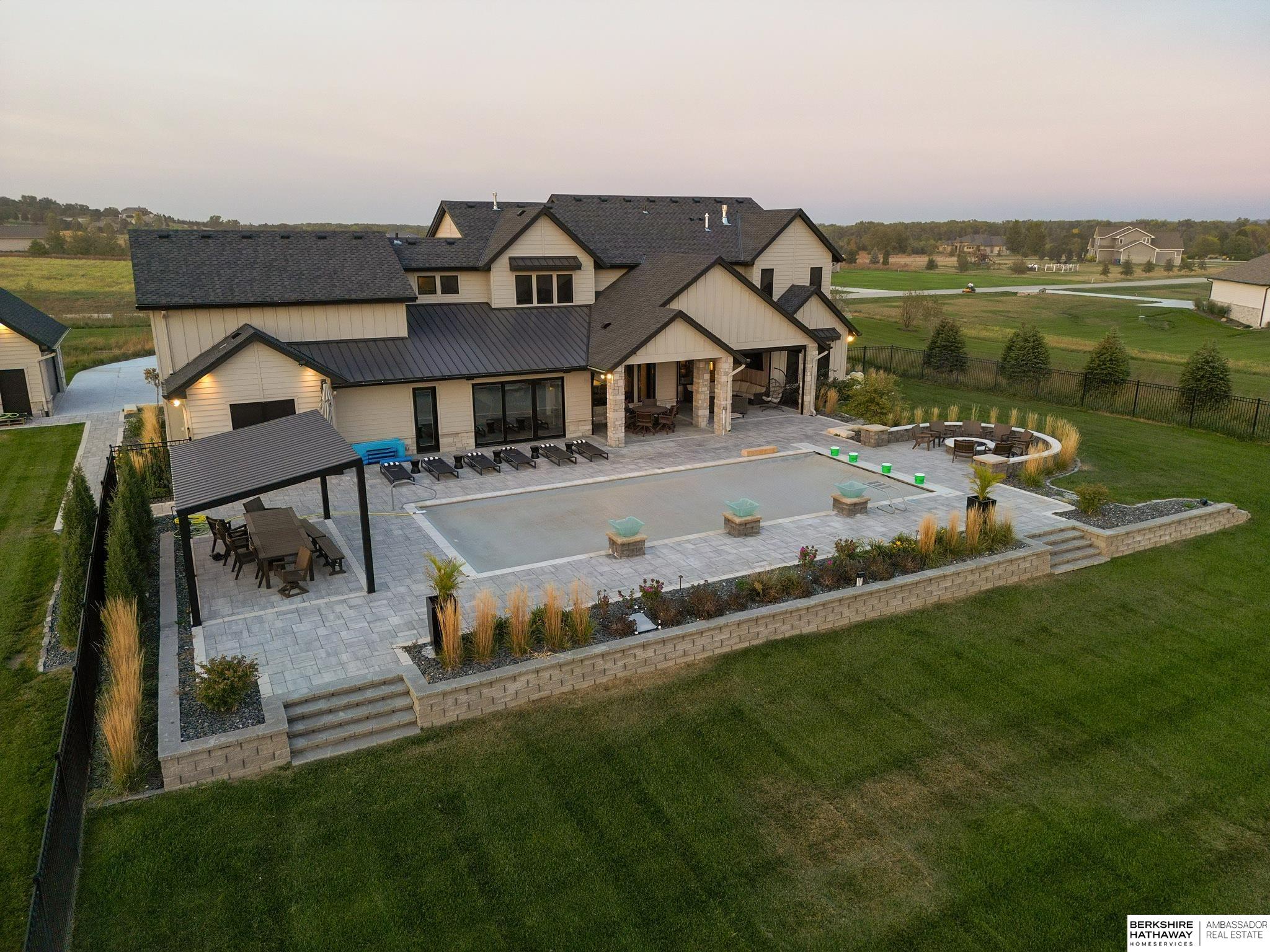 Yutan, Nebraska 68073, United States, 4 Bedrooms Bedrooms, ,4 BathroomsBathrooms,Residential,Pending,120025