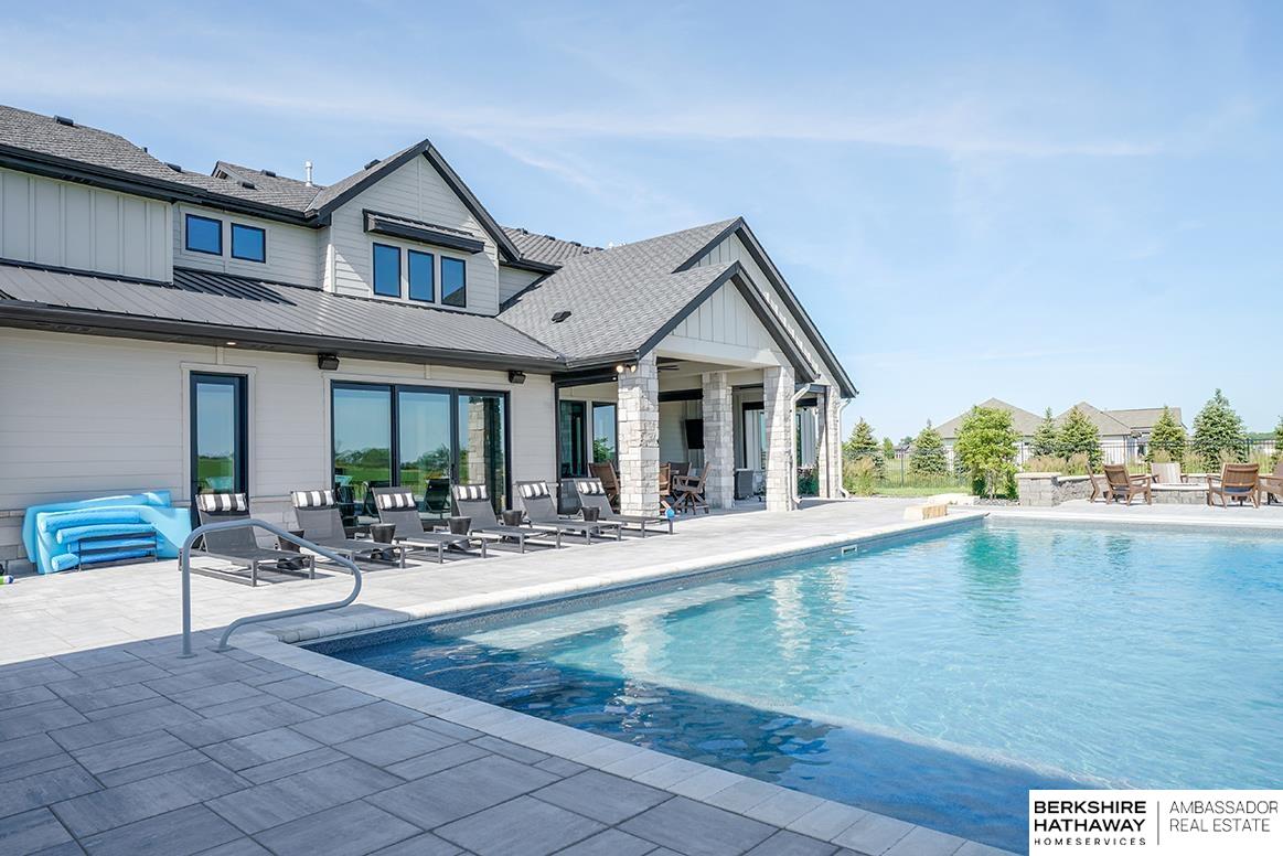 Yutan, Nebraska 68073, United States, 4 Bedrooms Bedrooms, ,4 BathroomsBathrooms,Residential,Pending,120025