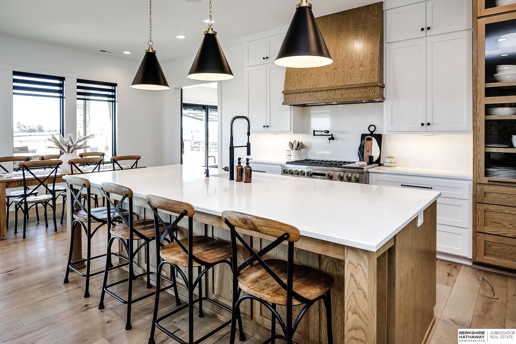 Yutan, Nebraska 68073, United States, 4 Bedrooms Bedrooms, ,4 BathroomsBathrooms,Residential,Pending,120025