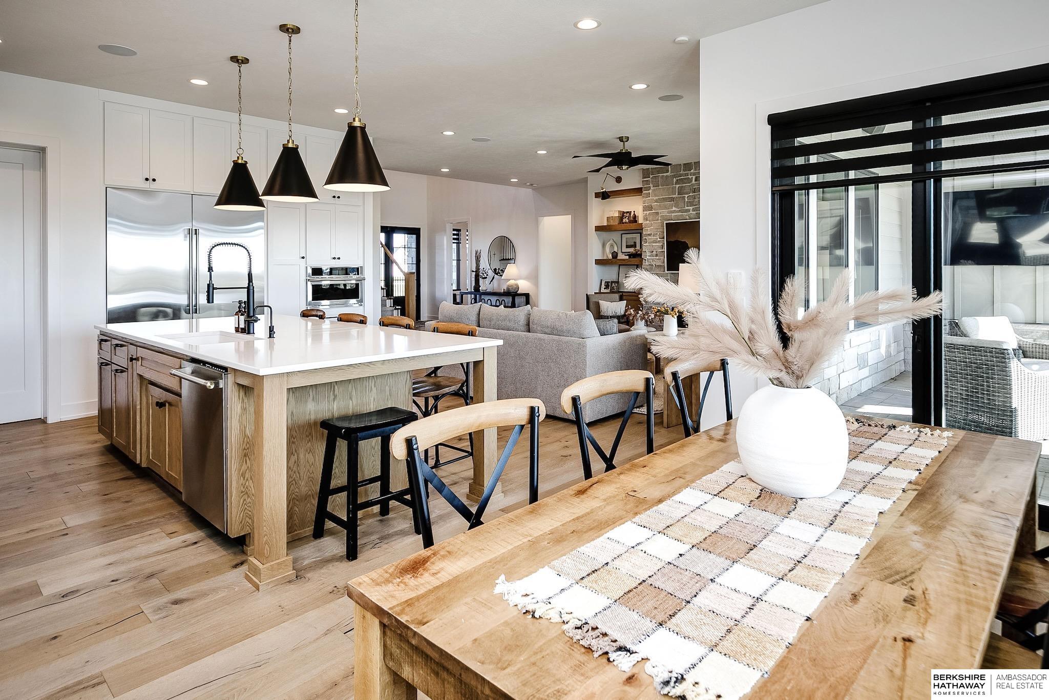 Yutan, Nebraska 68073, United States, 4 Bedrooms Bedrooms, ,4 BathroomsBathrooms,Residential,Pending,120025