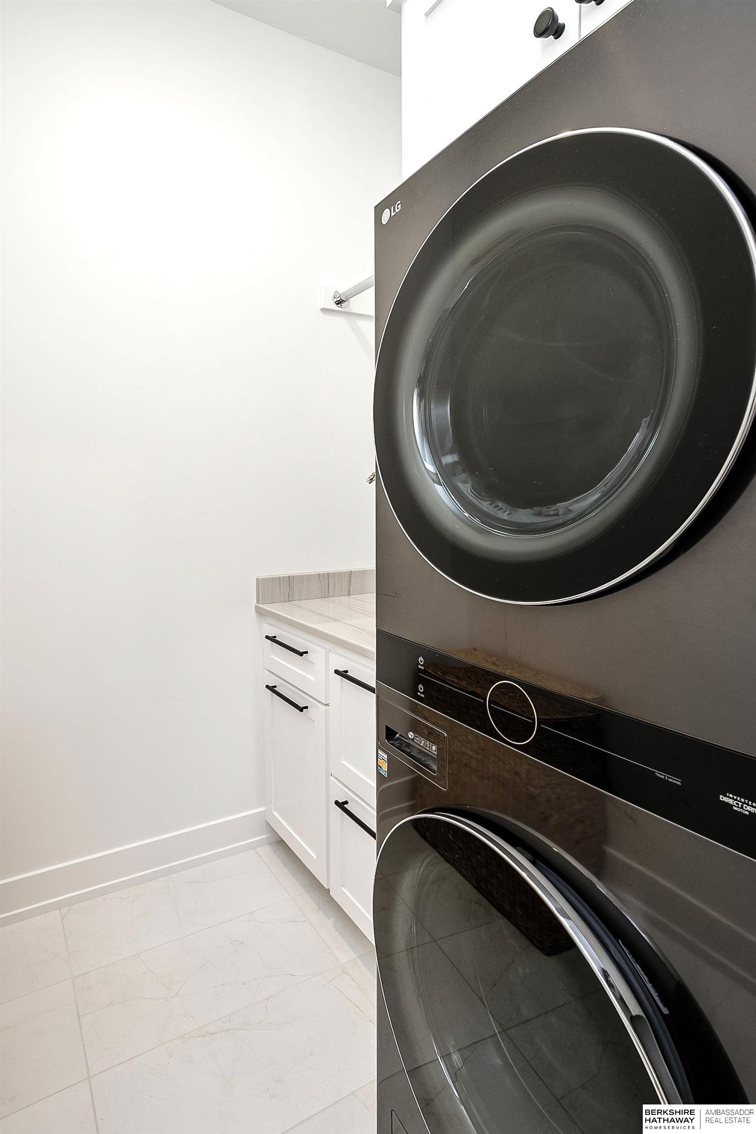 Yutan, Nebraska 68073, United States, 4 Bedrooms Bedrooms, ,4 BathroomsBathrooms,Residential,Pending,120025