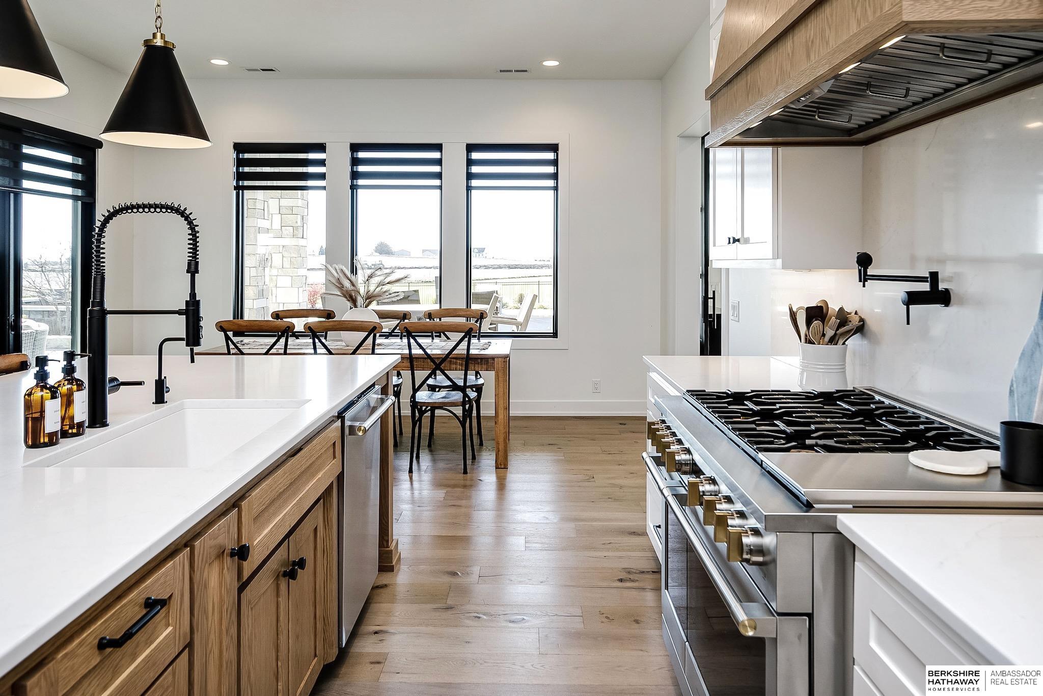 Yutan, Nebraska 68073, United States, 4 Bedrooms Bedrooms, ,4 BathroomsBathrooms,Residential,Pending,120025