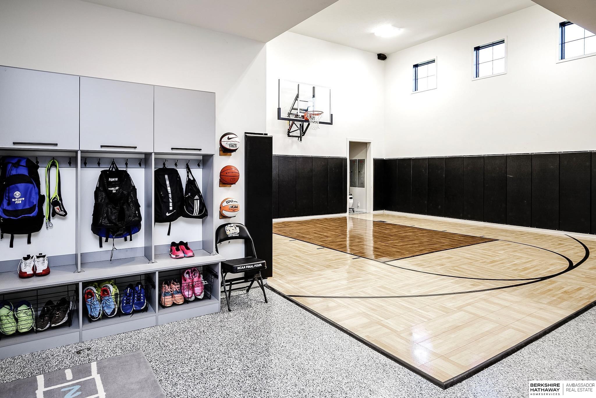 Yutan, Nebraska 68073, United States, 4 Bedrooms Bedrooms, ,4 BathroomsBathrooms,Residential,Pending,120025