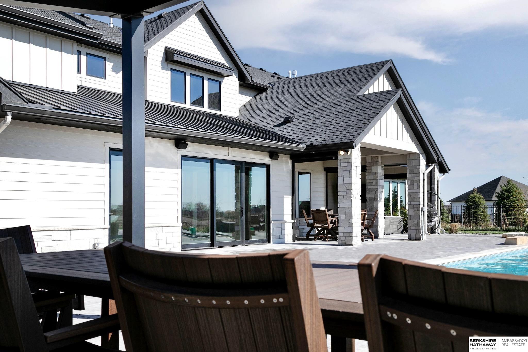 Yutan, Nebraska 68073, United States, 4 Bedrooms Bedrooms, ,4 BathroomsBathrooms,Residential,Pending,120025