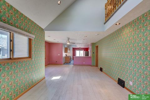 Photo of 3018 Frederick Street, Omaha, NE 68105 (MLS # 22617291)