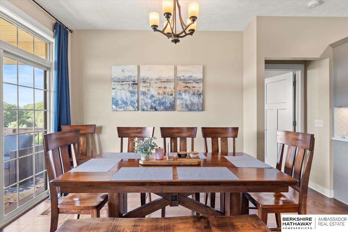 Glenwood, Iowa 51534, United States, 4 Bedrooms Bedrooms, ,3 BathroomsBathrooms,Residential,Pending,149584