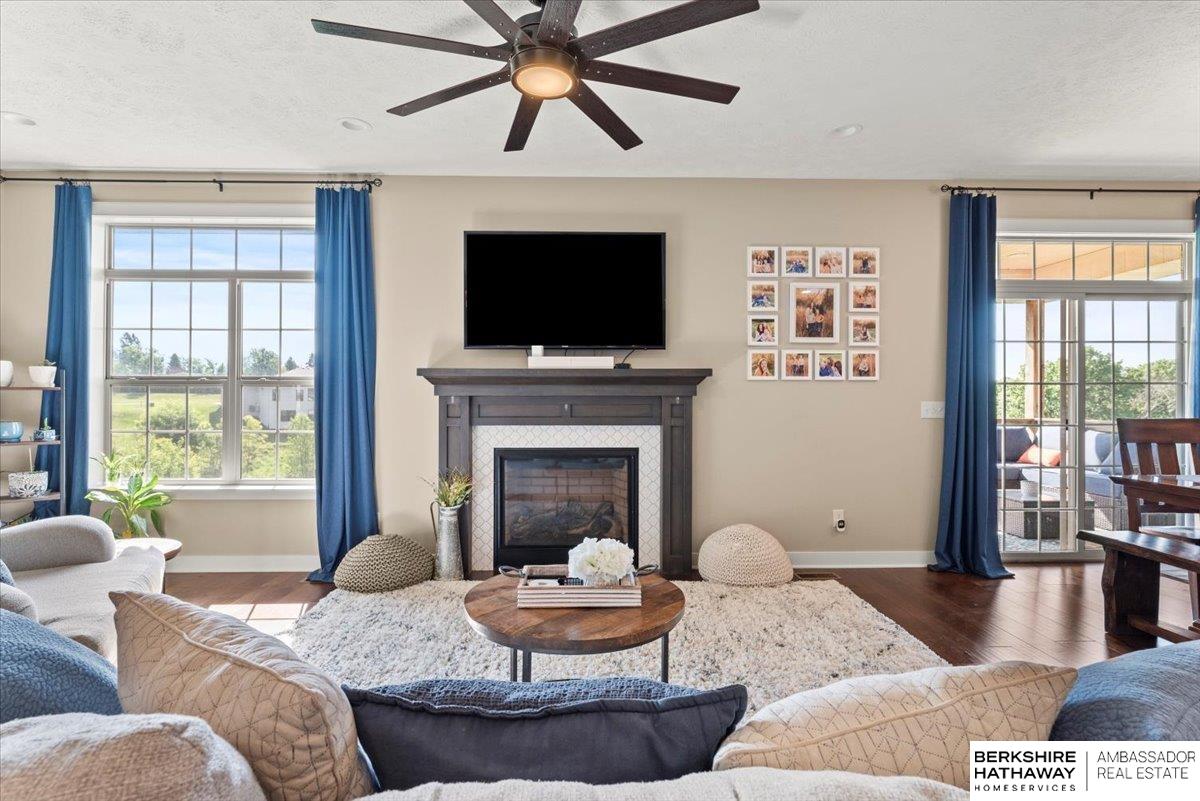 Glenwood, Iowa 51534, United States, 4 Bedrooms Bedrooms, ,3 BathroomsBathrooms,Residential,Pending,149584