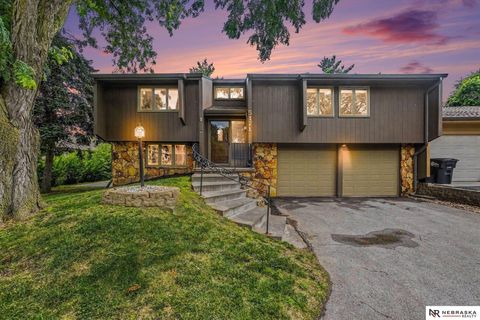 Photo of 5171 S 150th Plaza, Omaha, NE 68137 (MLS # 22620101)