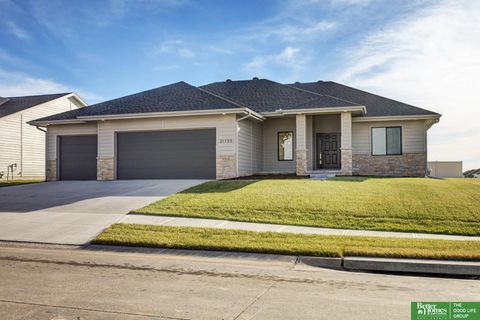 Photo of 21155 Hartman Avenue, Elkhorn, NE 68022 (MLS # 22600513)