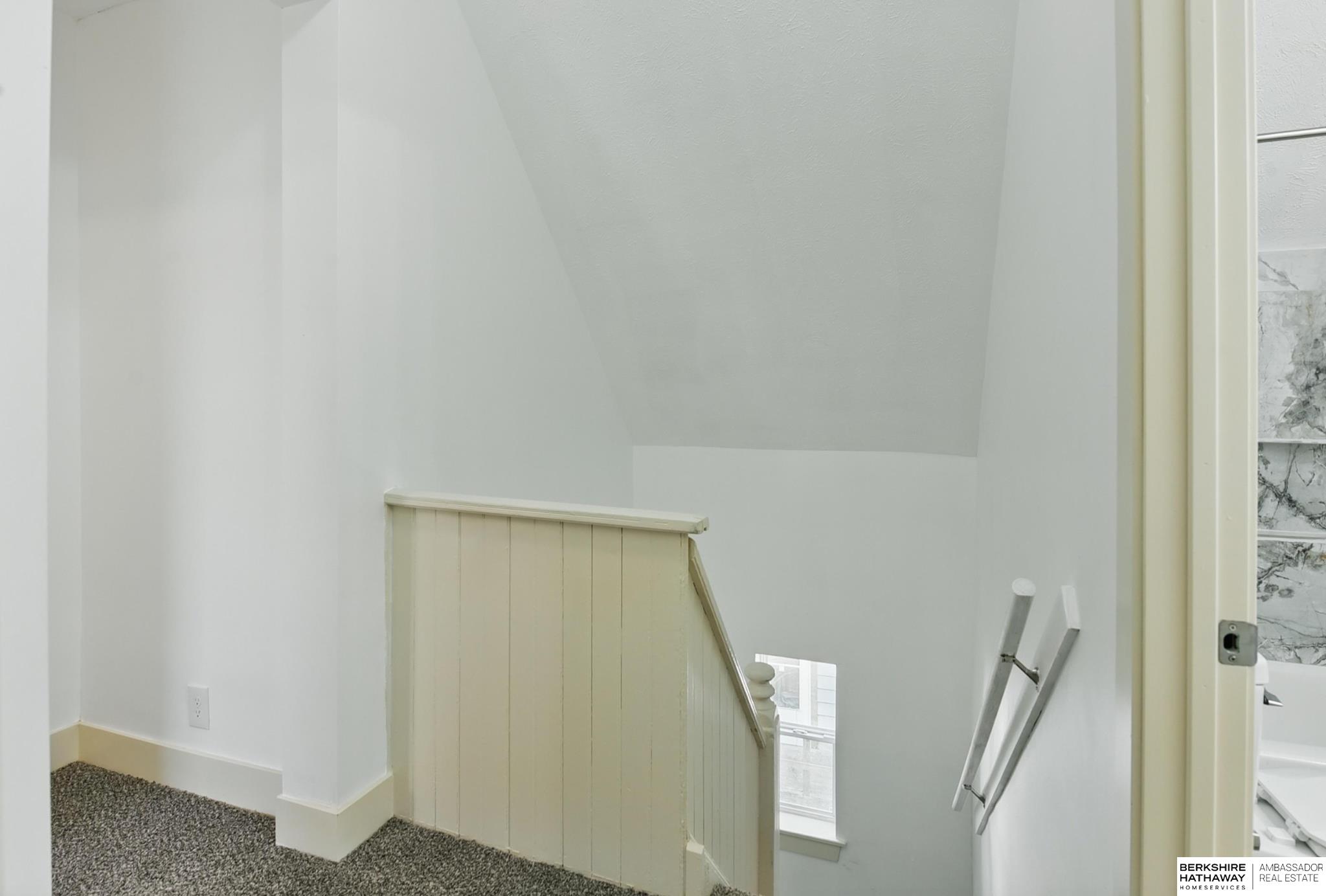 Omaha, Nebraska 68111, United States, 6 Bedrooms Bedrooms, ,3 BathroomsBathrooms,Residential,Active,124680