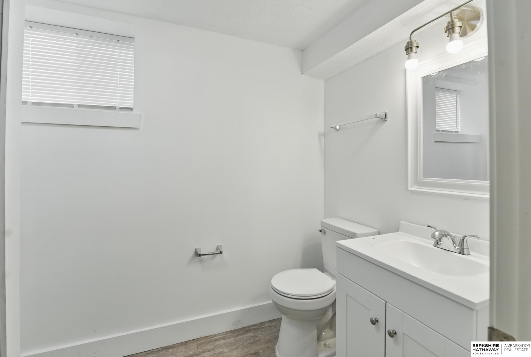 Omaha, Nebraska 68111, United States, 6 Bedrooms Bedrooms, ,3 BathroomsBathrooms,Residential,Active,124680