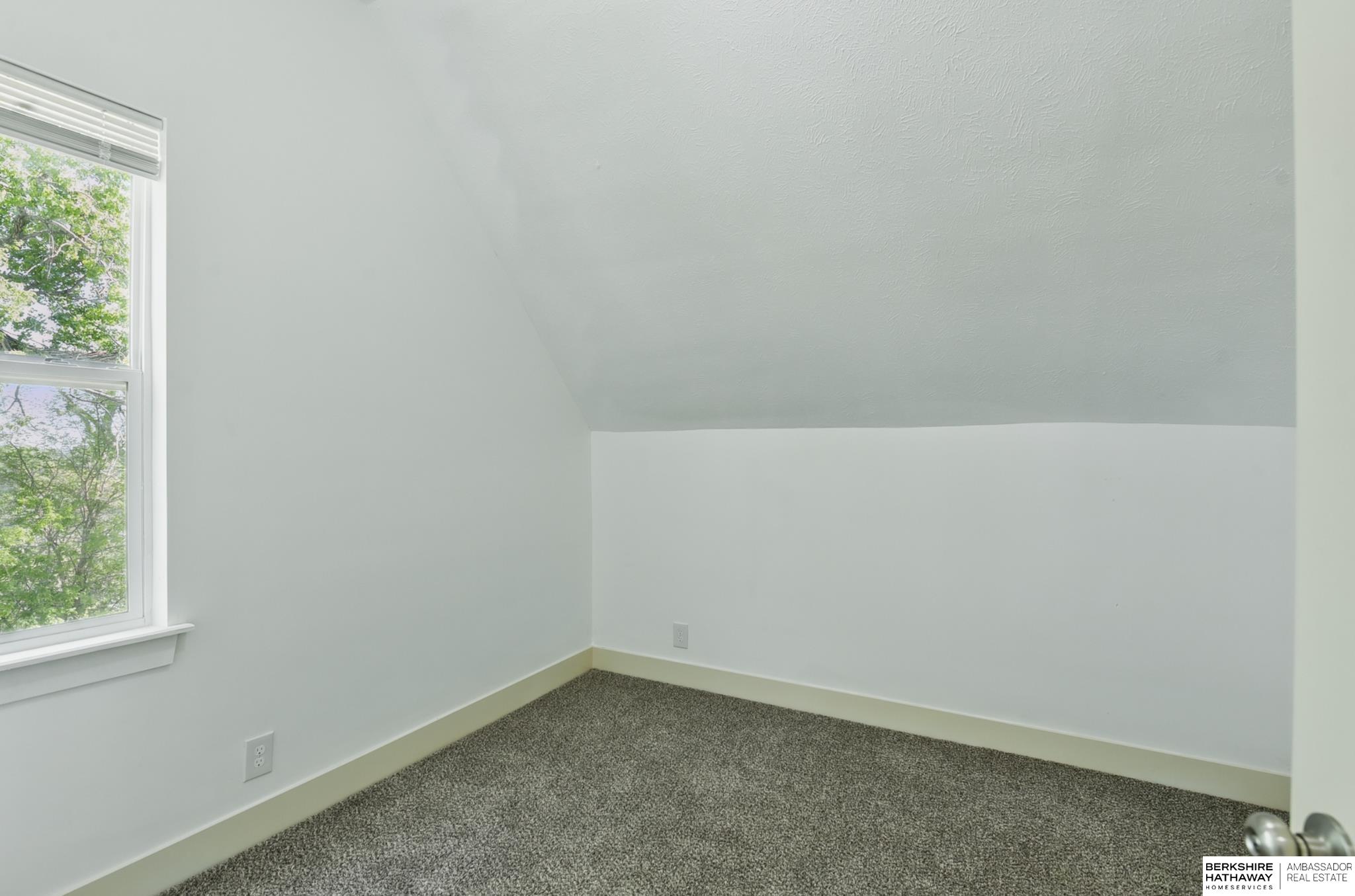 Omaha, Nebraska 68111, United States, 6 Bedrooms Bedrooms, ,3 BathroomsBathrooms,Residential,Active,124680