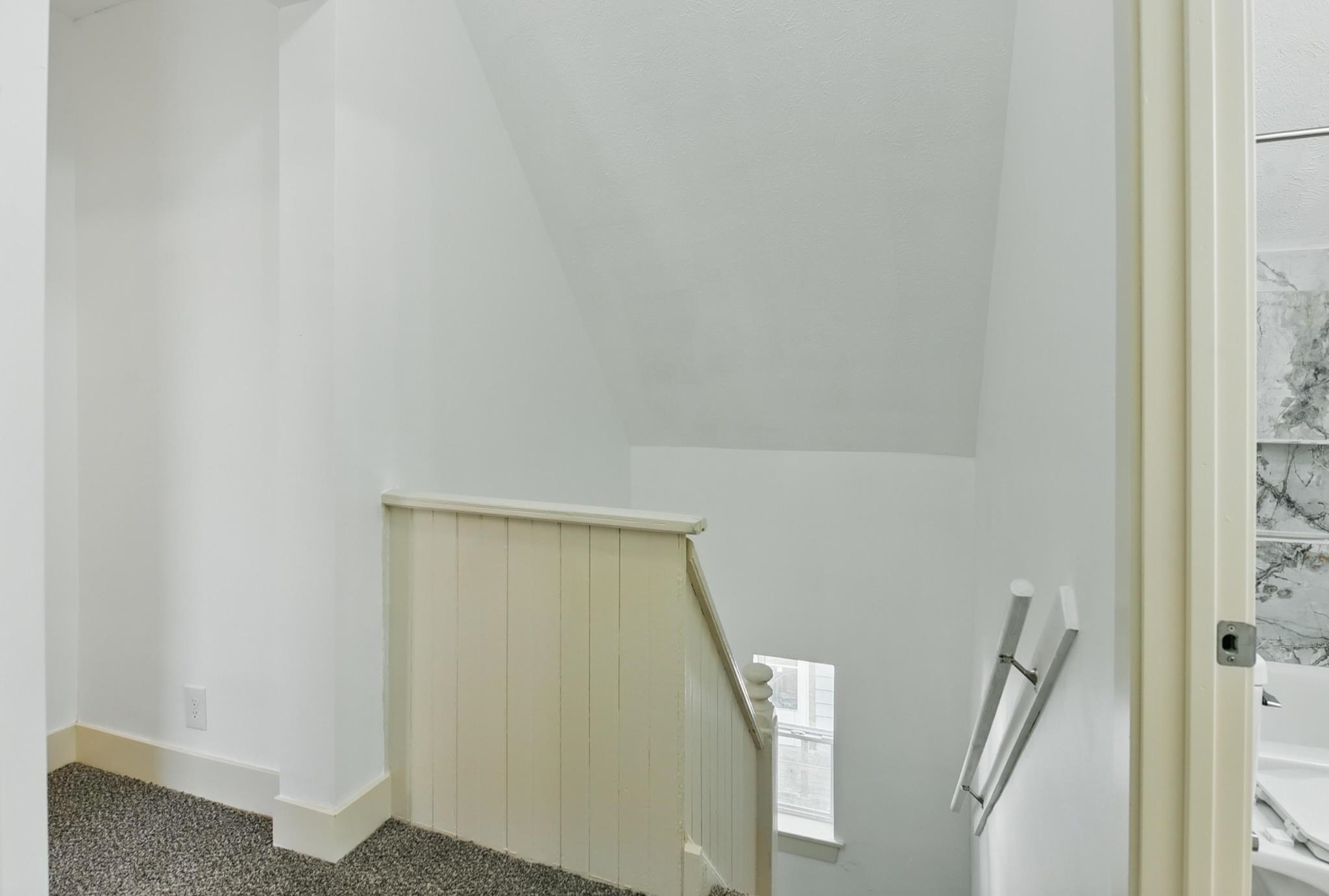 Omaha, Nebraska 68111, United States, 6 Bedrooms Bedrooms, ,3 BathroomsBathrooms,Residential,Active,124680