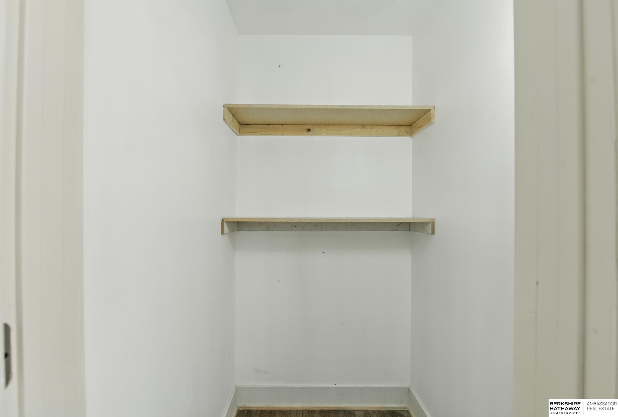 Omaha, Nebraska 68111, United States, 6 Bedrooms Bedrooms, ,3 BathroomsBathrooms,Residential,Active,124680