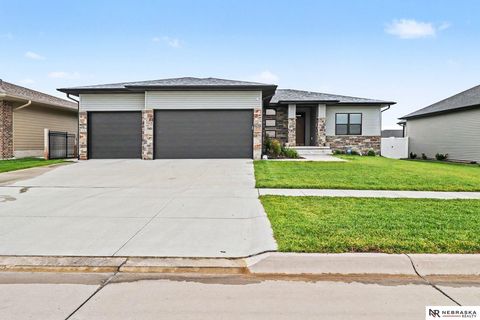 Photo of 7641 Kallum Drive, Lincoln, NE 68516 (MLS # 22619247)