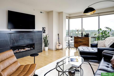 Photo of 3201 Dodge Court #5606, Omaha, NE 68131 (MLS # 22614194)
