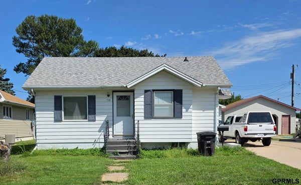 518 N CENTER ST, CLAY CENTER, NE 68933 - Image c9b9a024c3a5a8d054f12e82d4c71dd6/3317889041