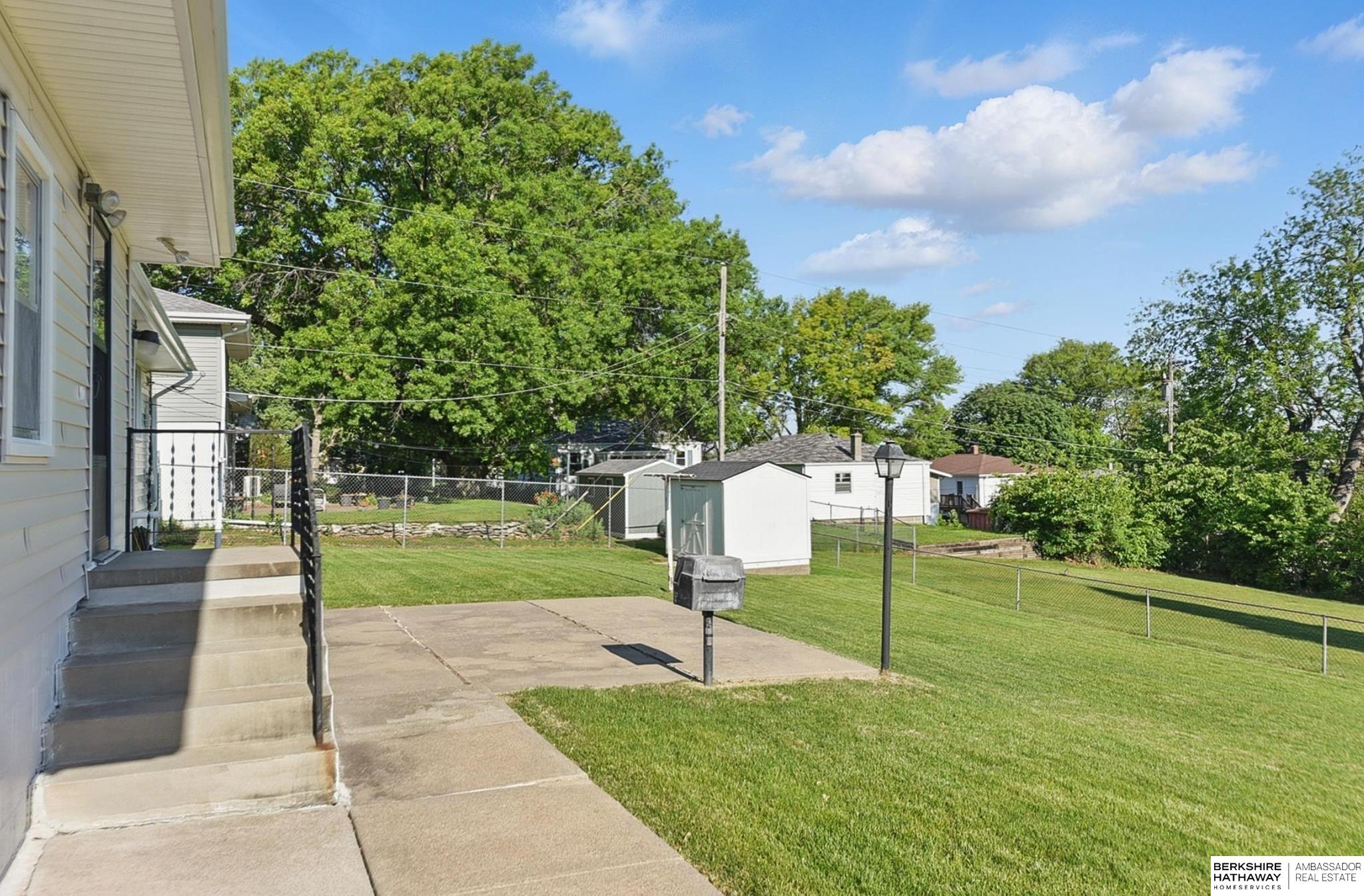 Omaha, Nebraska 68105, United States, 3 Bedrooms Bedrooms, ,2 BathroomsBathrooms,Residential,Pending,136922