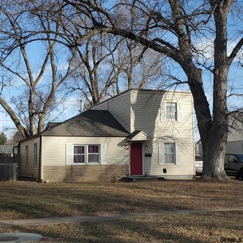 Photo of 2503 WASHINGTON Street, Bellevue, NE 68005 (MLS # 22603837)