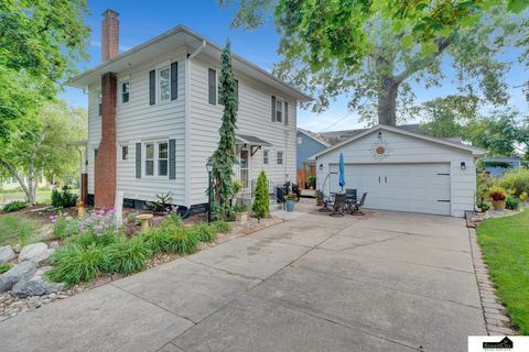 Photo of 1605 Van Dorn Street, Lincoln, NE 68502 (MLS # 22606188)