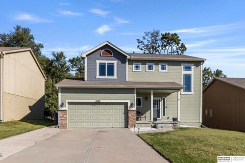 Photo of 14210 Potter Parkway, Omaha, NE 68142 (MLS # 22531057)