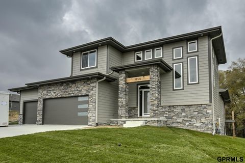 Photo of 20952 Jaynes Street, Elkhorn, NE 68022 (MLS # 22501984)