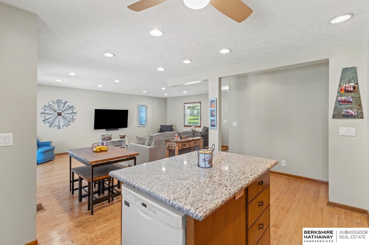 Omaha, Nebraska 68134, United States, 3 Bedrooms Bedrooms, ,3 BathroomsBathrooms,Residential,Active,152244