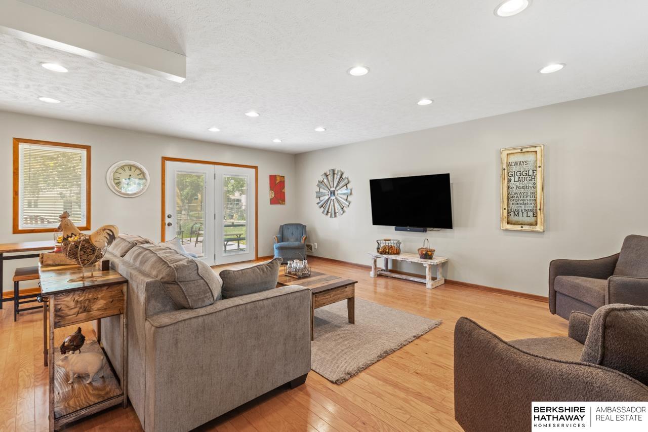 Omaha, Nebraska 68134, United States, 3 Bedrooms Bedrooms, ,3 BathroomsBathrooms,Residential,Active,152244