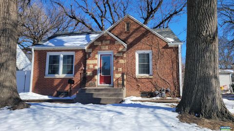 Photo of 854 S 48th Street, Lincoln, NE 68510 (MLS # 22604870)