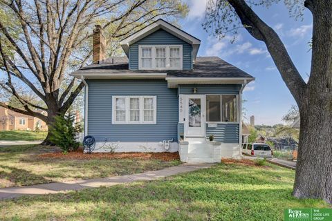 Photo of 5540 Hickory Street, Omaha, NE 68106 (MLS # 22610653)