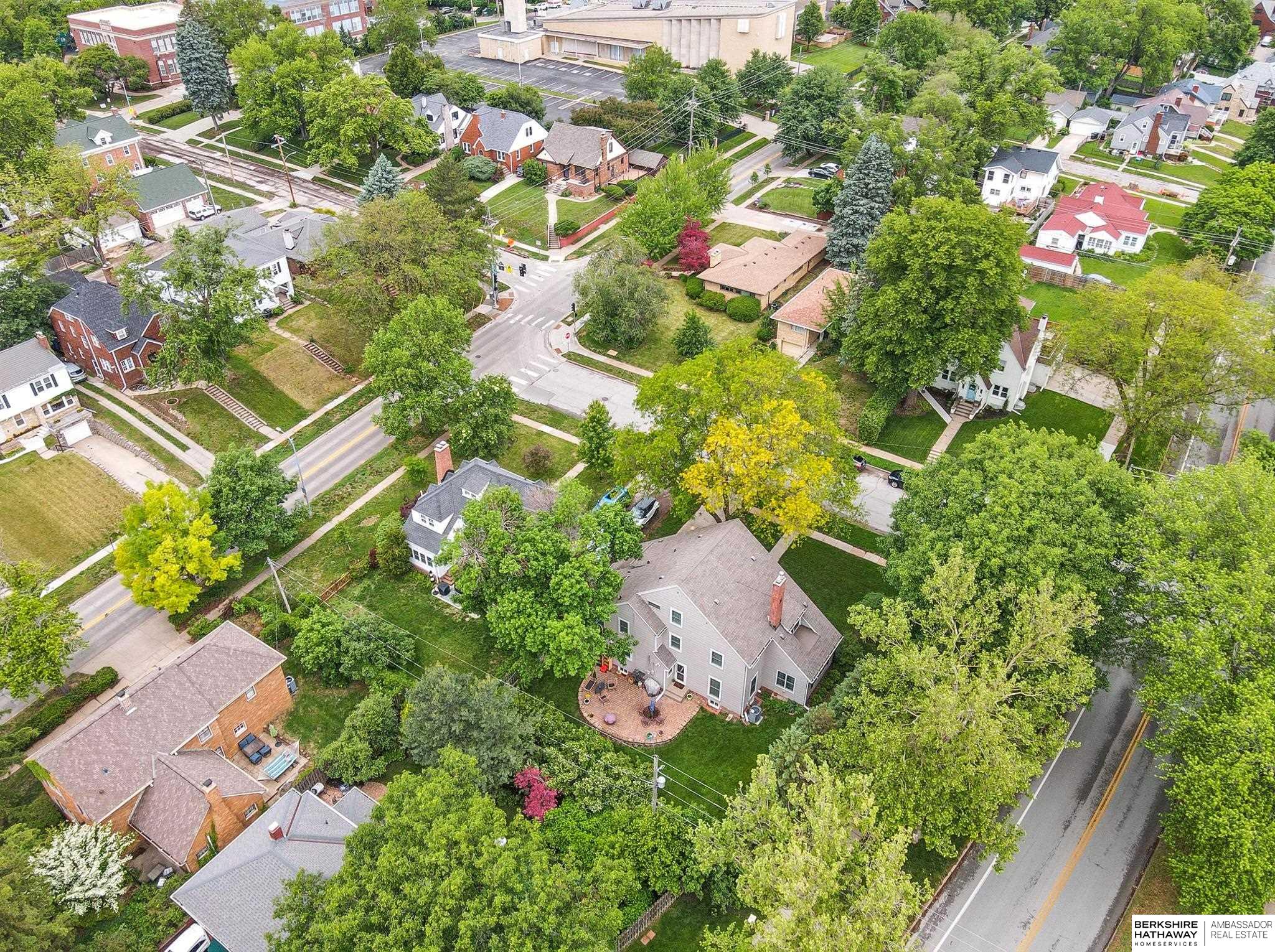 Omaha, Nebraska 68132, United States, 5 Bedrooms Bedrooms, ,2 BathroomsBathrooms,Residential,Active,141122